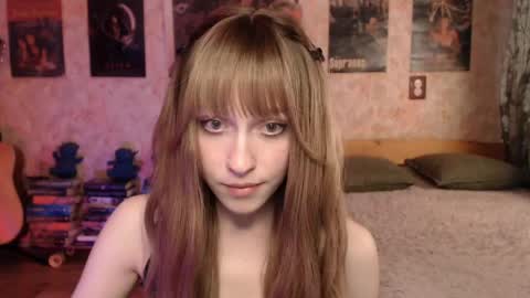 ellie_friendly online show from 15, 5, 2026