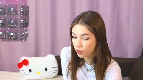 Snapshot of ellie_miller_ chatting on 14, 12, 2025 ellie online show from 14, 12, 2025