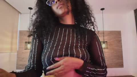 elliee_alves online show from 8, 4, 2026