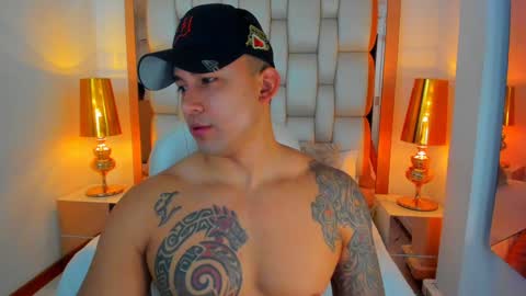 E L L I O T    V E L E Z online show from 8, 12, 2024