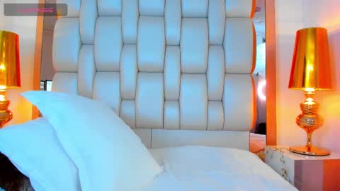 E L L I O T    V E L E Z online show from 10, 2, 2025