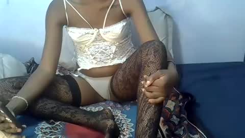 Snapshot of elllanna chatting on 2, 3, 2025 elllanna online show from 2, 3, 2025