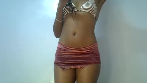 Snapshot of elllanna chatting on 12, 3, 2025 elllanna online show from 12, 3, 2025