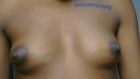 Snapshot of elllanna chatting on 3, 12, 2025 elllanna online show from 3, 12, 2025