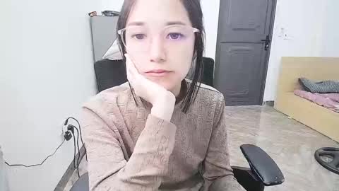 Snapshot of ellsa9x chatting on 4, 11, 2025 ellsa9x online show from 4, 11, 2025