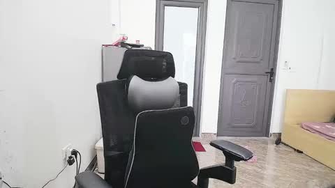 Snapshot of ellsa9x chatting on 2, 12, 2025 ellsa9x online show from 2, 12, 2025