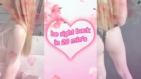 Snapshot of elly_ary chatting on 7, 12, 2024 elly_ary online show from 7, 12, 2024