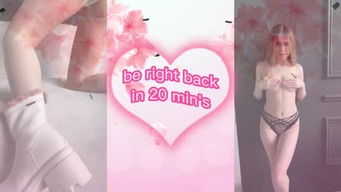 Snapshot of elly_ary chatting on 8, 1, 2025 elly_ary online show from 8, 1, 2025