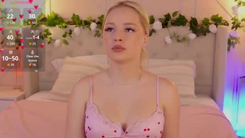 Elly Linn online show from 26, 4, 2026