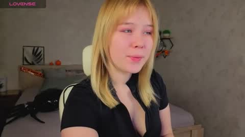 ellya_castro online show from 23, 10, 2025