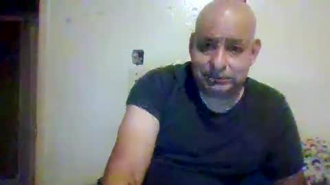 Snapshot of elmario24 chatting on 11, 10, 2025 elmario24 online show from 11, 10, 2025