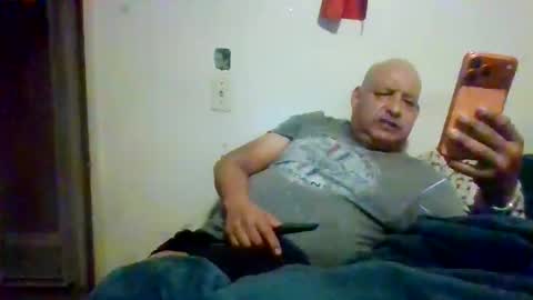 Snapshot of elmario24 chatting on 15, 10, 2025 elmario24 online show from 15, 10, 2025