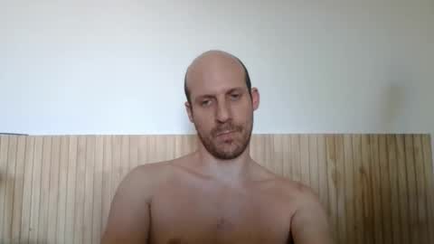 Snapshot of elmatirestrepo chatting on 15, 3, 2026 Mati Restrepo online show from 15, 3, 2026