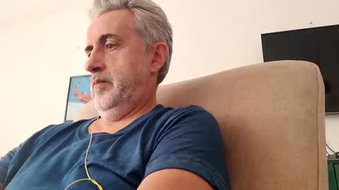 Snapshot of elmejorfvb2 chatting on 2, 2, 2025 fer online show from 2, 2, 2025