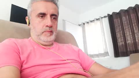 Snapshot of elmejorfvb2 chatting on 20, 2, 2025 fer online show from 20, 2, 2025