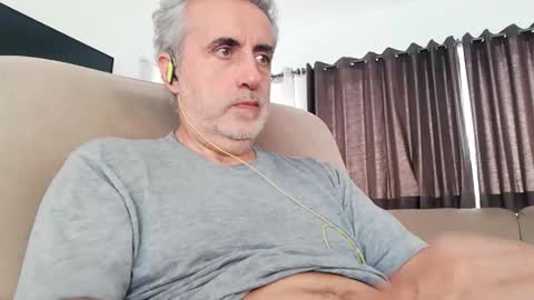 Snapshot of elmejorfvb2 chatting on 11, 9, 2025 fer online show from 11, 9, 2025