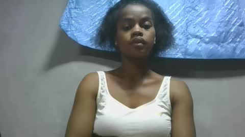 Snapshot of elodie228680 chatting on 15, 5, 2026 elodie228680 online show from 15, 5, 2026