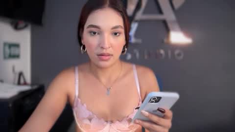 Snapshot of elsa_koch chatting on 7, 10, 2025 ELSA online show from 7, 10, 2025