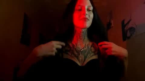 Snapshot of elswythfrake chatting on 20, 9, 2025 Evelyn online show from 20, 9, 2025