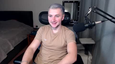 Elvin Vaenight online show from 8, 11, 2025