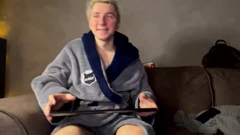 Elvin Vaenight online show from 2, 12, 2025