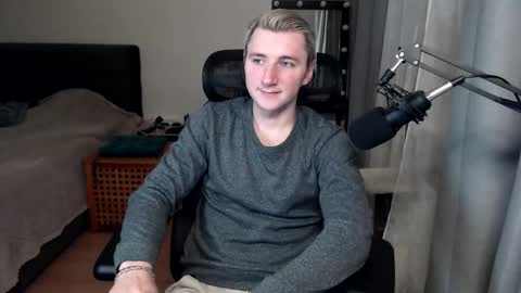 Elvin Vaenight online show from 4, 12, 2025