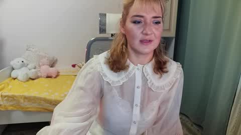 Elvira online show from 6, 12, 2024