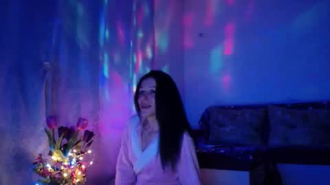 Elisa online show from 27, 2, 2025