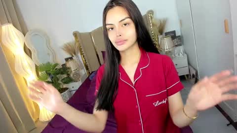 ElysHunter the girl will hunt you  online show from 19, 1, 2025