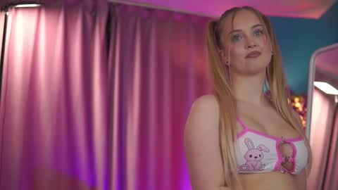 Elyssa online show from 2, 3, 2026