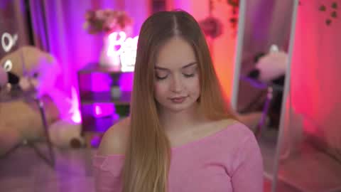 Elyssa online show from 12, 3, 2026