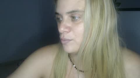 Snapshot of elza_blonde chatting on 18, 2, 2025 E L Z A online show from 18, 2, 2025