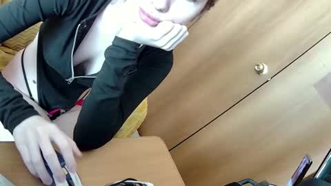 Elza Kom online show from 24, 2, 2026