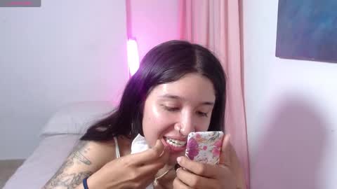 A N D R E A online show from 1, 2, 2025