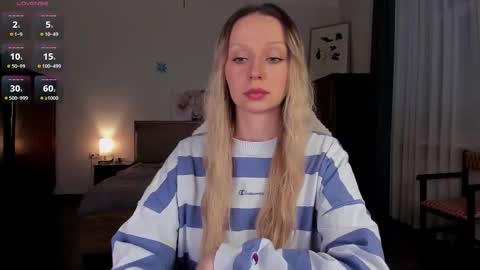 Snapshot of em_emilie chatting on 12, 1, 2026 Emilie online show from 12, 1, 2026