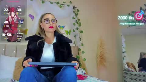 ema garcia  online show from 8, 3, 2025