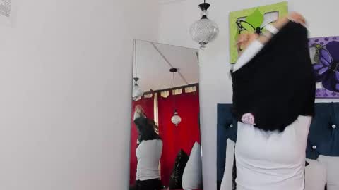 ema garcia  online show from 25, 5, 2026