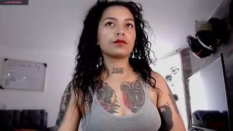 Snapshot of ema_ploxx chatting on 10, 3, 2025 ema_ploxx online show from 10, 3, 2025