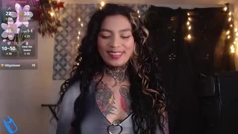 Snapshot of ema_ploxx chatting on 17, 9, 2025 ema_ploxx online show from 17, 9, 2025