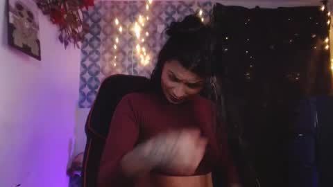 Snapshot of ema_ploxx chatting on 29, 9, 2025 ema_ploxx online show from 29, 9, 2025