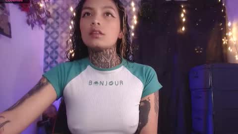 Snapshot of ema_ploxx chatting on 14, 10, 2025 ema_ploxx online show from 14, 10, 2025