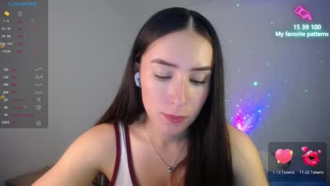 Snapshot of emaa_martins chatting on 19, 12, 2024 Emaa online show from 19, 12, 2024