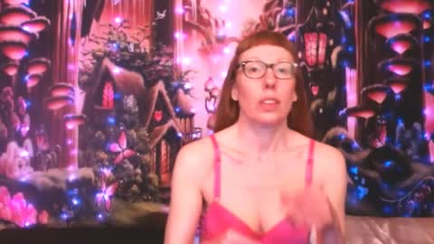 Snapshot of ember_starleena chatting on 9, 2, 2025 Ember Starleena online show from 9, 2, 2025