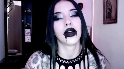Snapshot of emearld_black chatting on 4, 12, 2024 Emerald Black online show from 4, 12, 2024