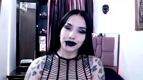 Snapshot of emearld_black chatting on 19, 12, 2024 Emerald Black online show from 19, 12, 2024