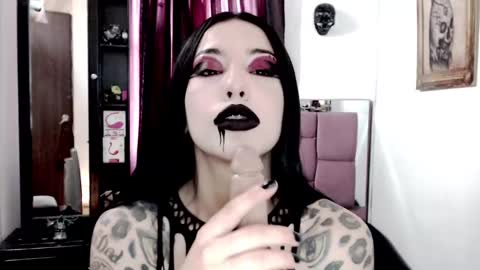 Snapshot of emearld_black chatting on 3, 3, 2025 Emerald Black online show from 3, 3, 2025