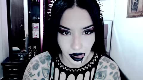 Snapshot of emearld_black chatting on 10, 3, 2025 Emerald Black online show from 10, 3, 2025