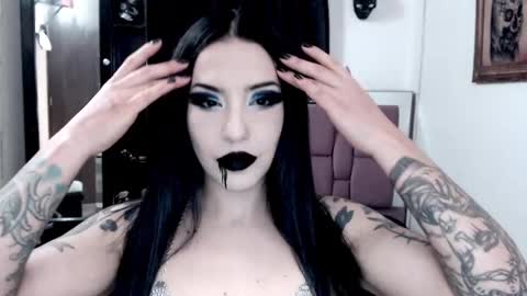 Snapshot of emearld_black chatting on 14, 9, 2025 Emerald Black online show from 14, 9, 2025