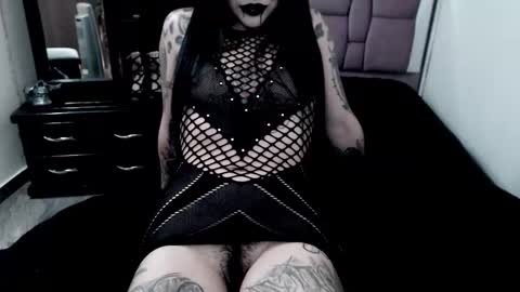 Snapshot of emearld_black chatting on 21, 9, 2025 Emerald Black online show from 21, 9, 2025