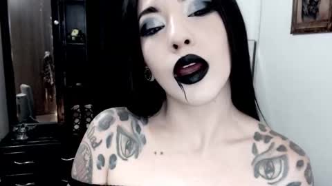 Snapshot of emearld_black chatting on 29, 9, 2025 Emerald Black online show from 29, 9, 2025